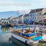 Embruns Maison Spacieuse Rénovée 5 Ch 3 Sdb Belle Terrasse Aménagée Barbecue à 250 M De La En Plein Centre D' Au Coeur Des Plages Du Débarquement, Proximité De Bayeux Сasa de vacaciones Arromanches-les-Bains