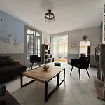 Embruns Maison Spacieuse Rénovée 5 Ch 3 Sdb Belle Terrasse Aménagée Barbecue à 250 M De La En Plein Centre D' Au Coeur Des Plages Du Débarquement, Proximité De Bayeux Сasa de vacaciones *