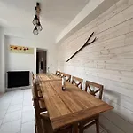 Сasa de vacaciones Embruns Maison Spacieuse Rénovée 5 Ch 3 Sdb Belle Terrasse Aménagée Barbecue à 250 M De La En Plein Centre D' Au Coeur Des Plages Du Débarquement, Proximité De Bayeux Arromanches-les-Bains