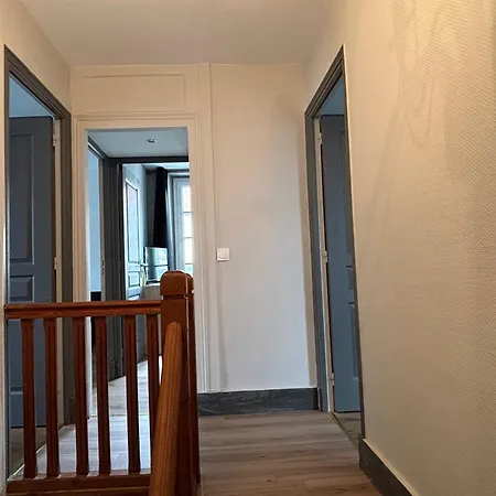 بيت للعطل Embruns Maison Spacieuse Renovee 5 Ch 3 Sdb 2 Wc Belle Terrasse Amenagee Barbecue A 250 M De La En Plein Centre D' Arromanches, Tous Commerces, Restaurants, Au Coeur Des Plages Du Debarquement, Proximite De Bayeux ارومانش لي بان