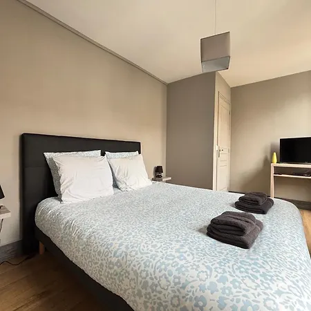 Embruns Maison Spacieuse Renovee 5 Ch 3 Sdb 2 Wc Belle Terrasse Amenagee Barbecue A 250 M De La En Plein Centre D' Au Coeur Des Plages Du Debarquement, Proximite De Bayeux 阿罗芒什莱班