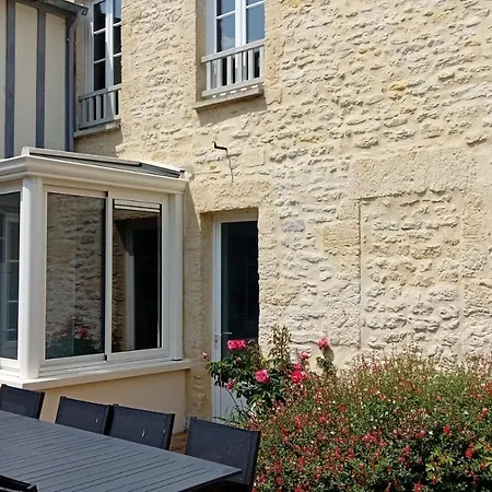 Tatil Evi Embruns Maison 5 Ch 3 Sdb Belle Terrasse Amenagee Barbecue 250 M De La Mer En Plein Centre D' Arromanches Au Coeur Des Plages Du Debarquement, Proximite De Bayeux