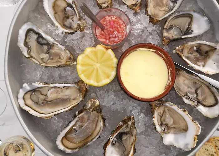 Embruns Maison Spacieuse Renovee 5 Ch 3 Sdb 2 Wc Belle Terrasse Amenagee Barbecue A 250 M De La En Plein Centre D' Au Coeur Des Plages Du Debarquement, Proximite De Bayeux Dom wakacyjny *