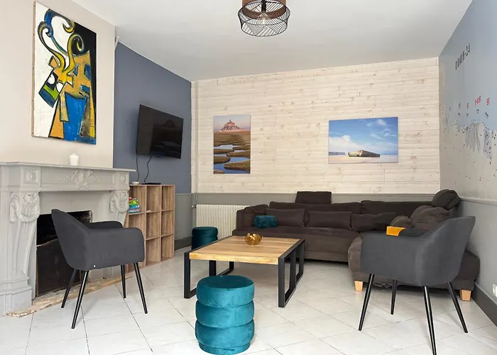 Embruns Maison Spacieuse Renovee 5 Ch 3 Sdb 2 Wc Belle Terrasse Amenagee Barbecue A 250 M De La En Plein Centre D' Au Coeur Des Plages Du Debarquement, Proximite De Bayeux * 아로만체스레방