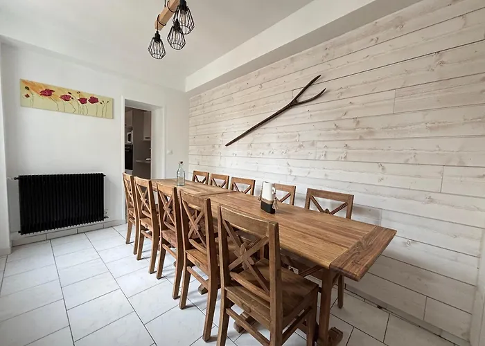 Embruns Maison Spacieuse Renovee 5 Ch 3 Sdb 2 Wc Belle Terrasse Amenagee Barbecue A 250 M De La En Plein Centre D' Au Coeur Des Plages Du Debarquement, Proximite De Bayeux *