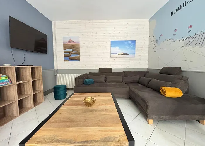 펜션 Embruns Maison Spacieuse Renovee 5 Ch 3 Sdb 2 Wc Belle Terrasse Amenagee Barbecue A 250 M De La En Plein Centre D' Au Coeur Des Plages Du Debarquement, Proximite De Bayeux *