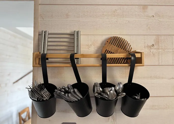 Dom wakacyjny Embruns Maison Spacieuse Renovee 5 Ch 3 Sdb 2 Wc Belle Terrasse Amenagee Barbecue A 250 M De La En Plein Centre D' Au Coeur Des Plages Du Debarquement, Proximite De Bayeux