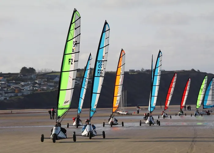 Embruns Maison Spacieuse Renovee 5 Ch 3 Sdb 2 Wc Belle Terrasse Amenagee Barbecue A 250 M De La En Plein Centre D' Au Coeur Des Plages Du Debarquement, Proximite De Bayeux