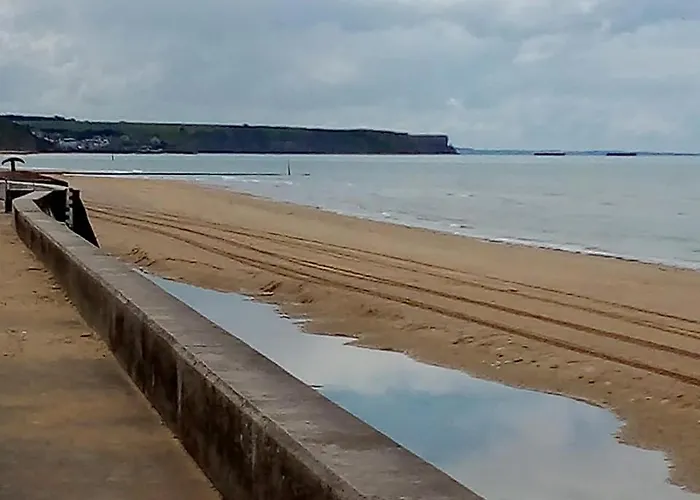 Embruns Maison Spacieuse Renovee 5 Ch 3 Sdb 2 Wc Belle Terrasse Amenagee Barbecue A 250 M De La En Plein Centre D' Au Coeur Des Plages Du Debarquement, Proximite De Bayeux